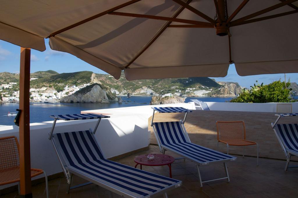 B&B La Terrazza Sul Porto ปอนซา ภายนอก รูปภาพ