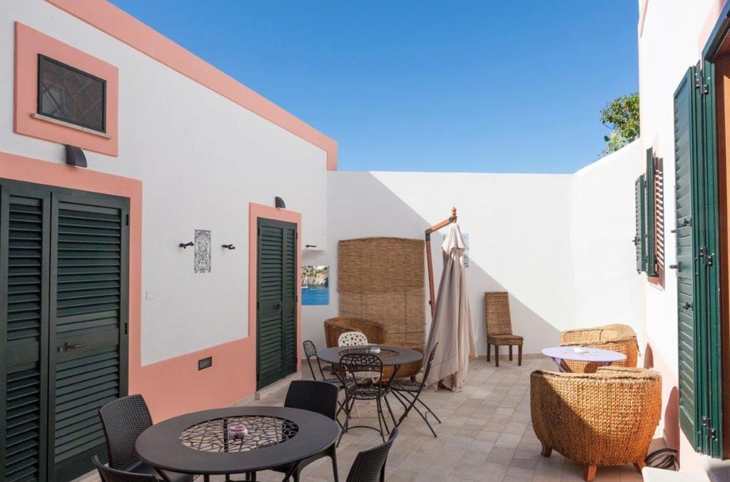B&B La Terrazza Sul Porto ปอนซา ภายนอก รูปภาพ