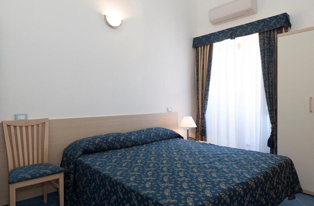B&B La Terrazza Sul Porto ปอนซา ภายนอก รูปภาพ
